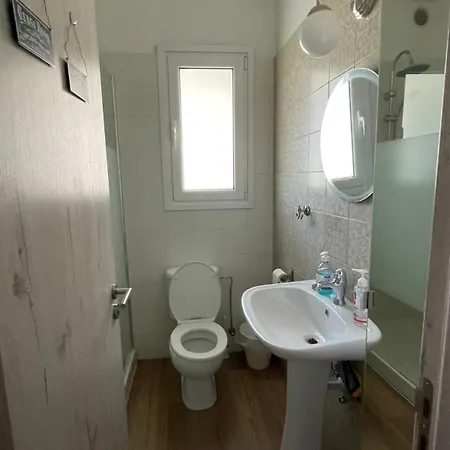 Lovely 1-bd With Patio In Nicosia Center *